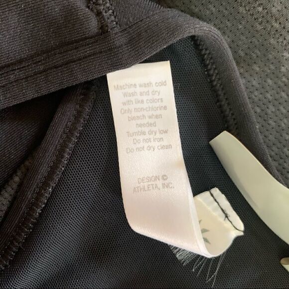 Althleta Black Tank Top - Picture 7 of 7